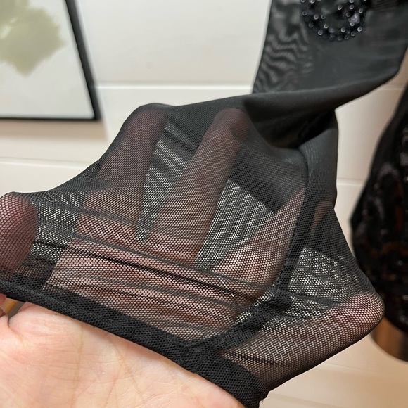 FRANK Lyman Design Collection Beaded Mesh Black Blouse - Size S - Picture 5 of 10